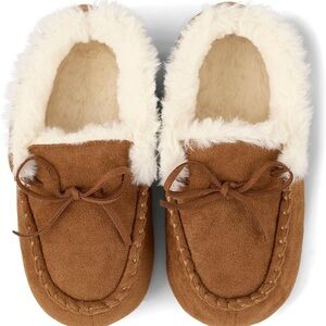 Gymboree comfortable slip-on moccasin slippers for boys and girls.
